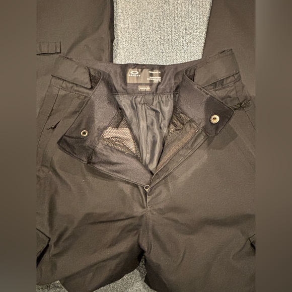 Oakley Performance Fit Snow Pants Women’s Size XS, Black - Picture 2 of 10